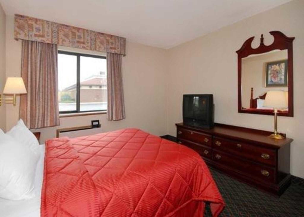 Quality Inn Fairborn Exterior foto
