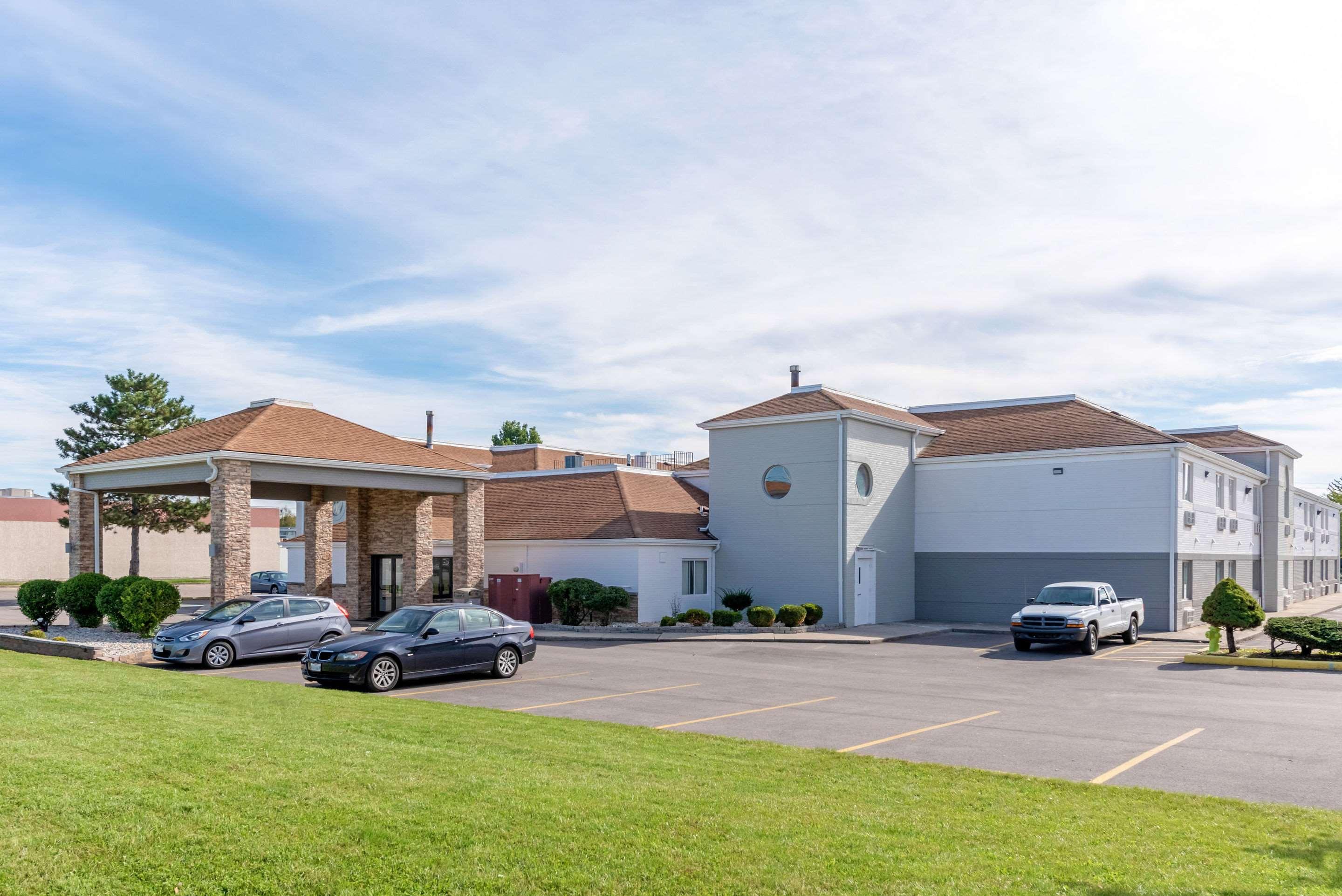 Quality Inn Fairborn Exterior foto